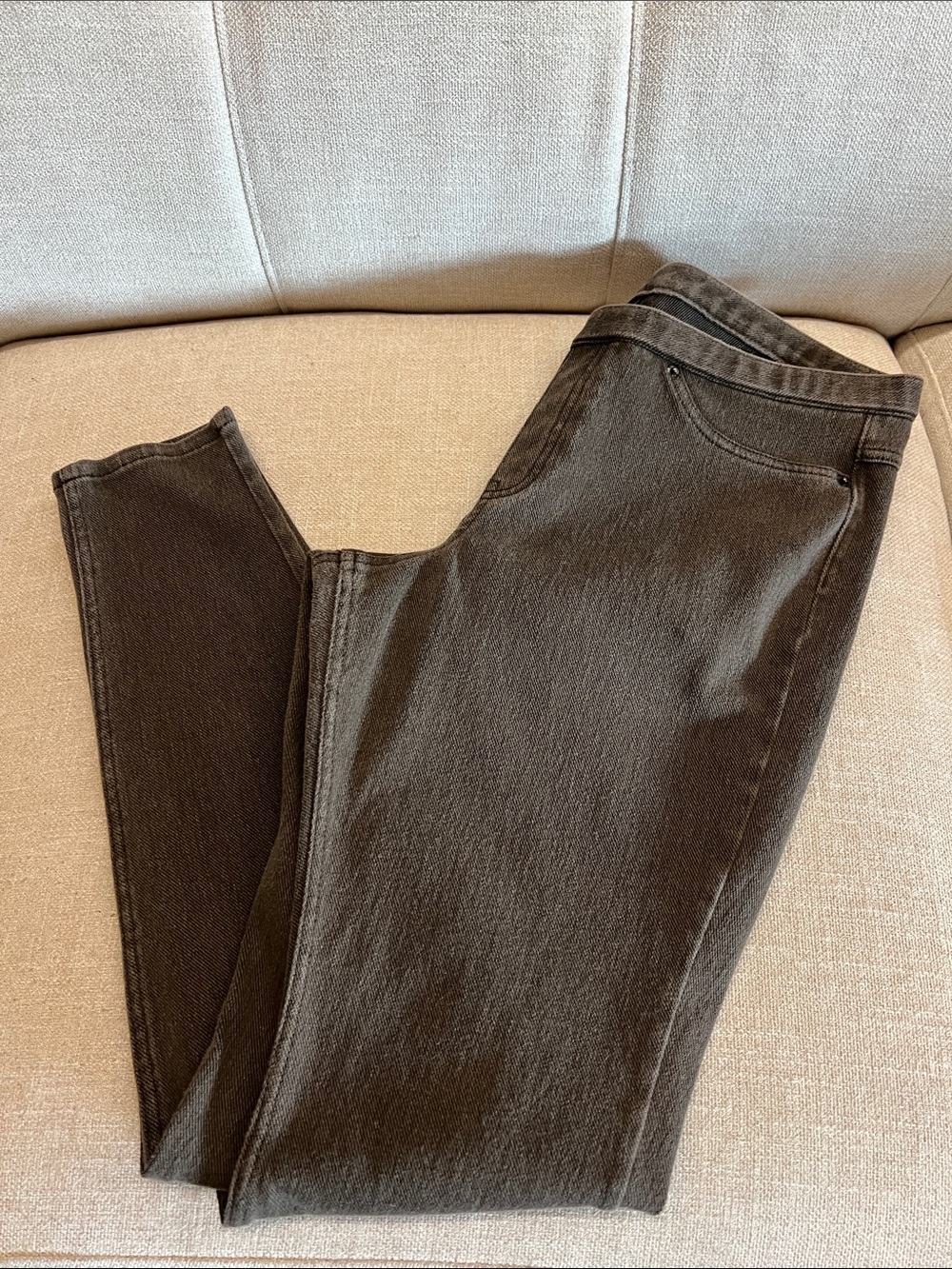 Women’s HUE Jeggings Dark Olive Green Slim Stretch Jeggings in Size Large